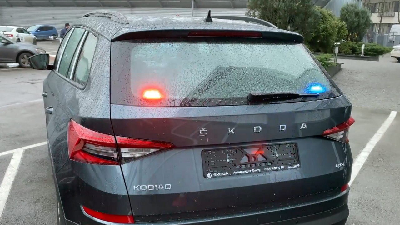 Новые автомобили полиции "Фантомы" на дорогах Киева и области (2)